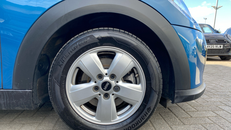 MINI Hatchback 1.5 Cooper Classic 5dr Auto Petrol Hatchback